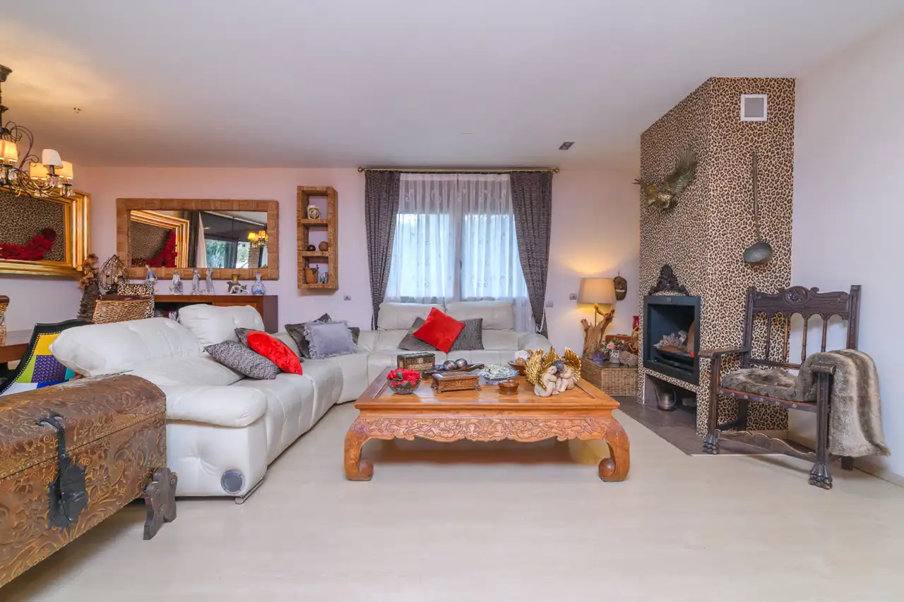 Sala de estar de Casa o chalet de alquiler en Begues con Aire acondicionado, Calefacción y Jardín privado