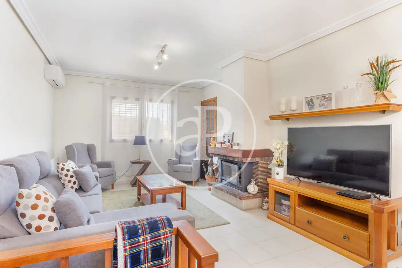 Sala de estar de Casa o chalet en venta en El Puig de Santa Maria con Aire acondicionado, Calefacción y Jardín privado