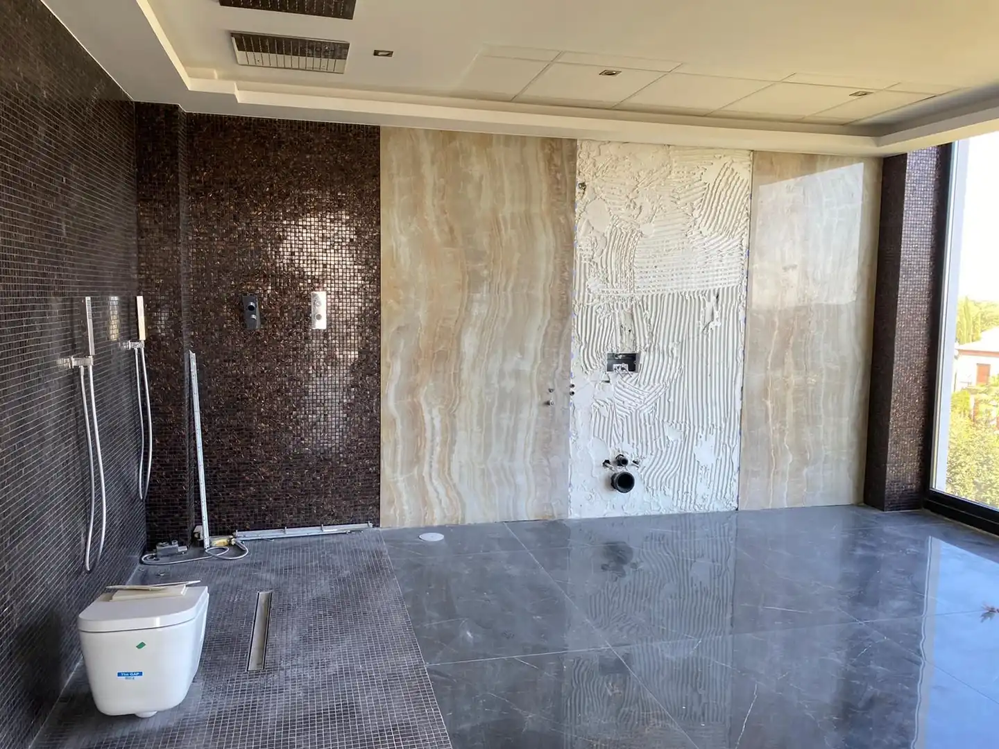 Bathroom of Houses for rent in Benahavís  with Air Conditioner, Heating and Private garden