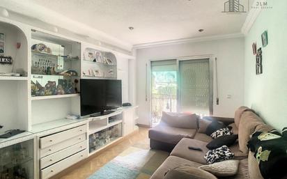 Sala d'estar de Apartament en venda en Móstoles amb Terrassa