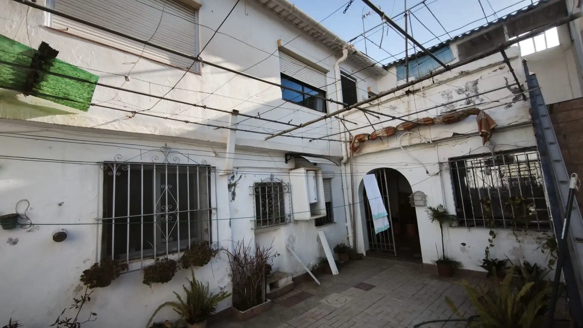 Vista exterior de Casa o xalet en venda en Málaga amb Terrassa