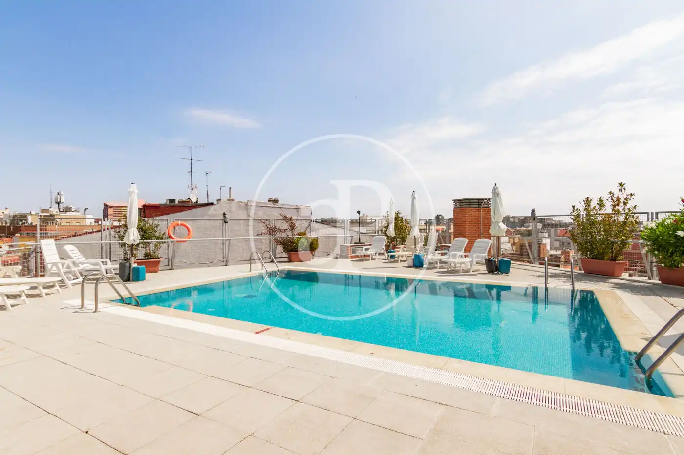Schwimmbecken von Wohnung zum Verkauf in Madrid mit Heizung und Gemeinschaftspool
