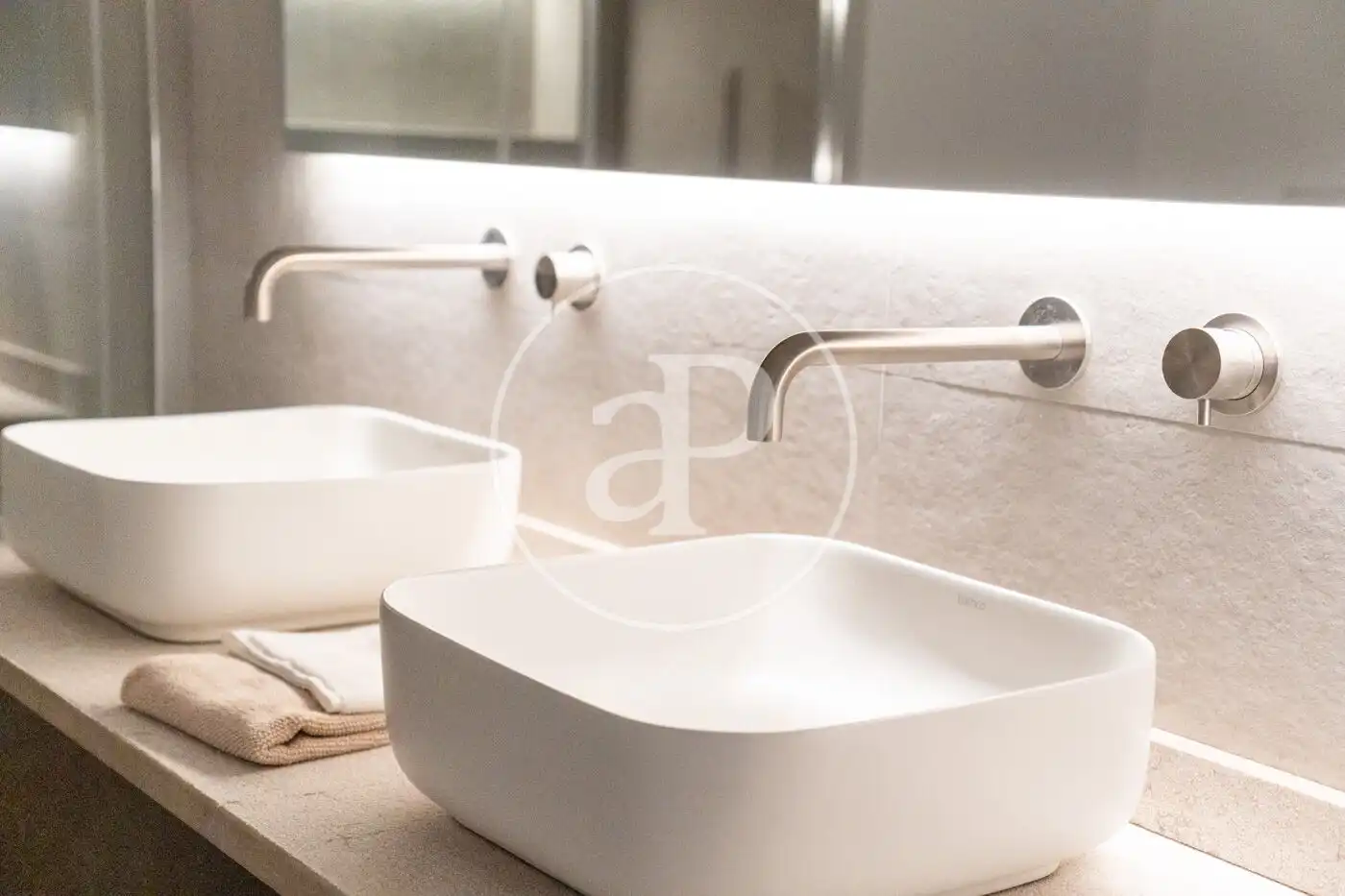 Bathroom of Flat for sale in  Palma de Mallorca  with Air Conditioner, Heating and Terrace