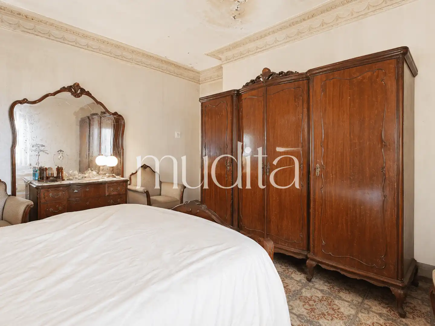 Habitación de Casa adosada en venta en El Masnou con Trastero y Balcón