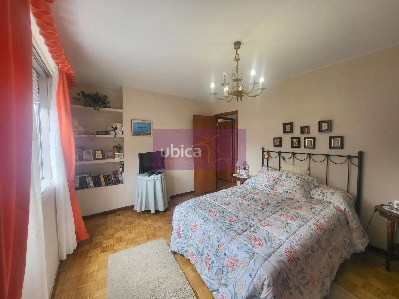 Bedroom of Flat for sale in Vigo   with Heating, Parquet flooring and Terrace