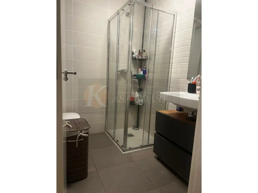 Bany de Pis en venda en Mijas amb Aire condicionat, Terrassa i Piscina comunitària