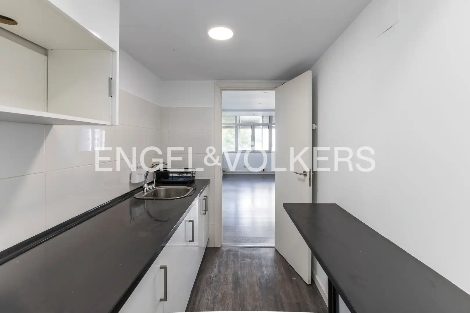 Küche von Wohnung zur Miete in Madrid mit Heizung und Privatgarten