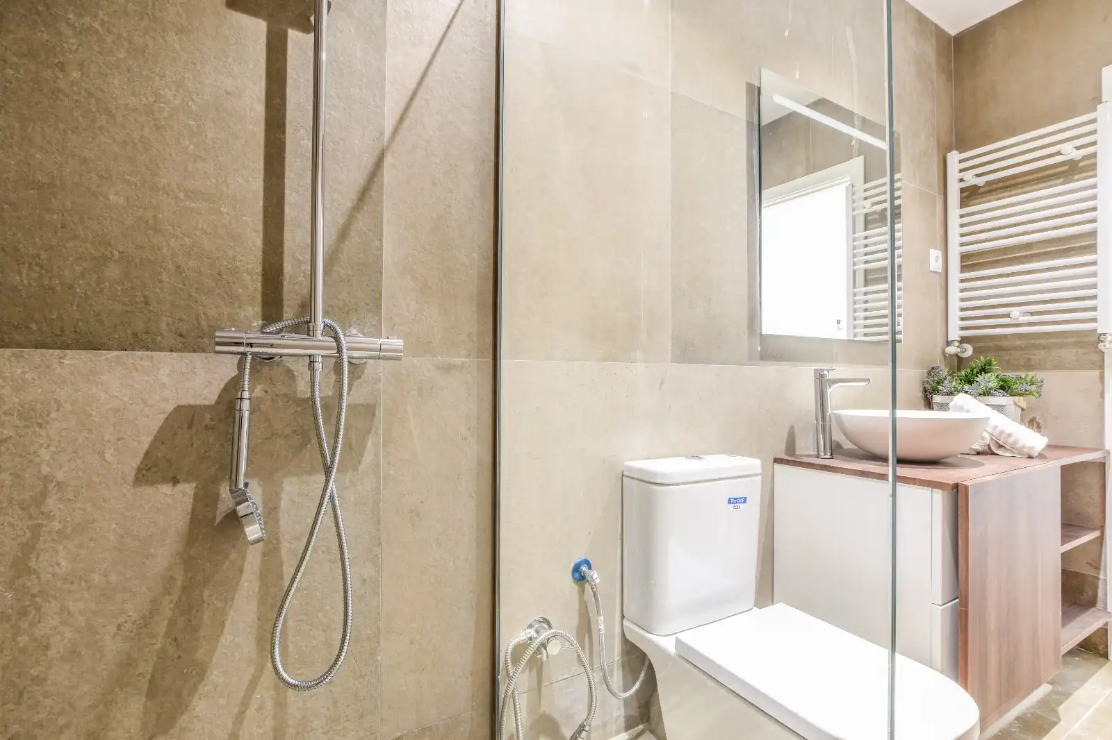 Baño de Piso de alquiler en Madrid con Calefacción