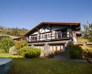 Außenansicht von Haus oder Chalet zum verkauf in Zeanuri mit Terrasse und Balkon