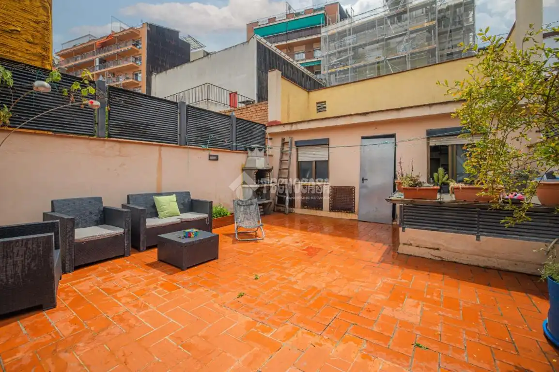 Terraza de Piso en venta en Santa Coloma de Gramenet