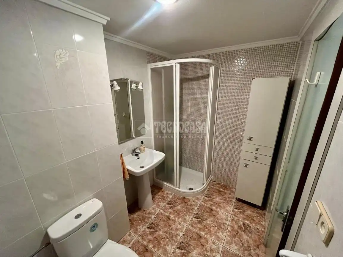 Bathroom of Flat for sale in Valencia  with Air Conditioner