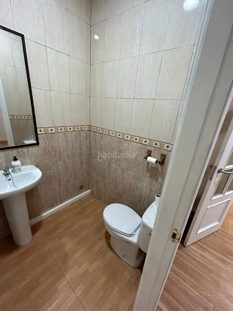 Local comercial de lloguer a Calle San Luis 8, imagen 5