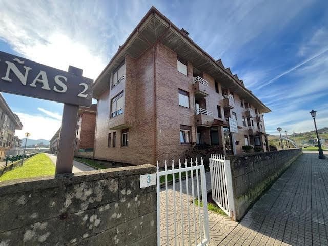 Exterior view of Planta baja for sale in Bárcena de Cicero  with Heating, Terrace and Balcony