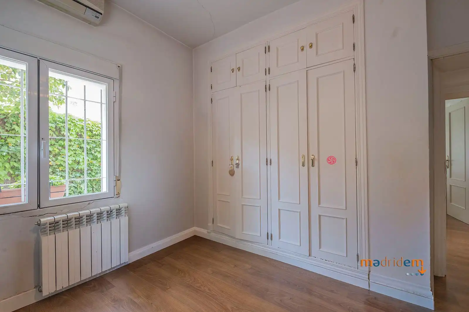 Bedroom of Houses for sale in Madrid