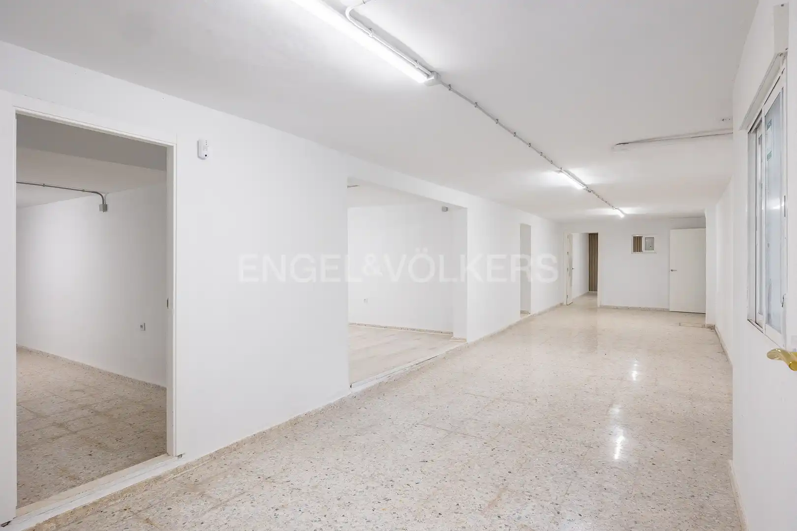 Casa o xalet en venda en Alcalá de Guadaira amb Calefacció, Jardí privat i Terrassa