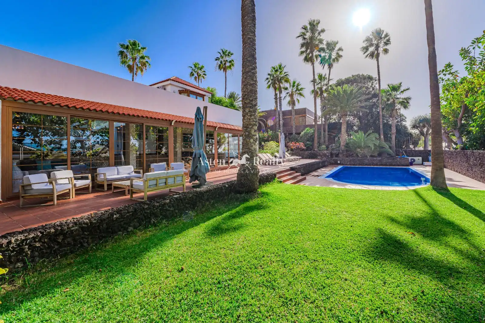 Garden of Houses for sale in Adeje  with Air Conditioner, Terrace and Swimming Pool