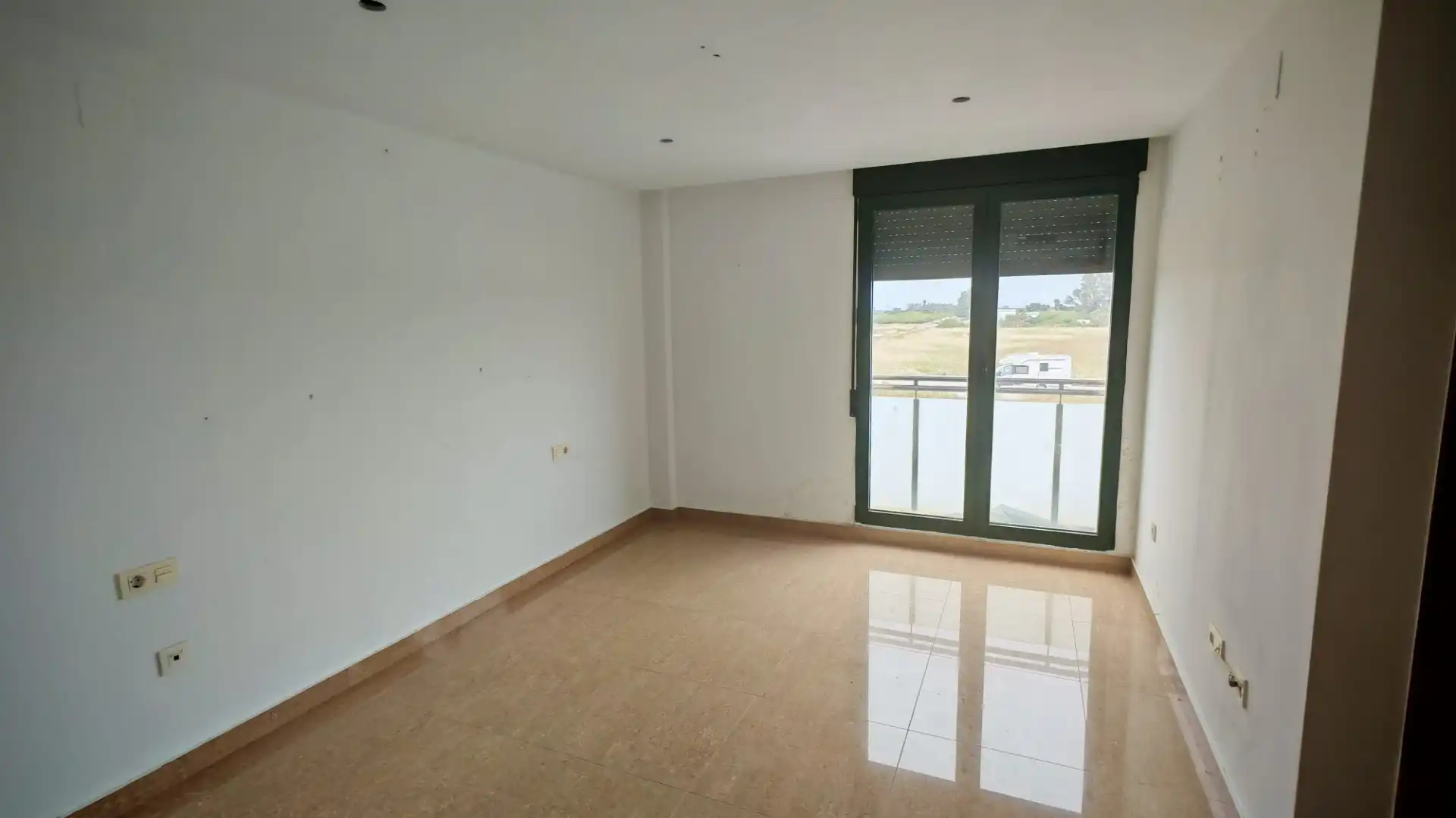 Schlafzimmer von Einfamilien-Reihenhaus zum Verkauf in Valencia mit Terrasse, Abstellraum und Ofen