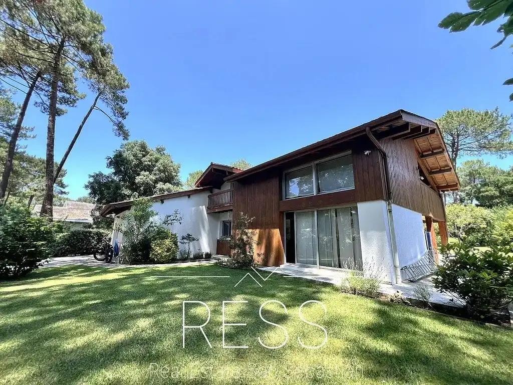 Vista exterior de Casa o chalet en venta en Bayonne con Jardín privado, Terraza y Trastero