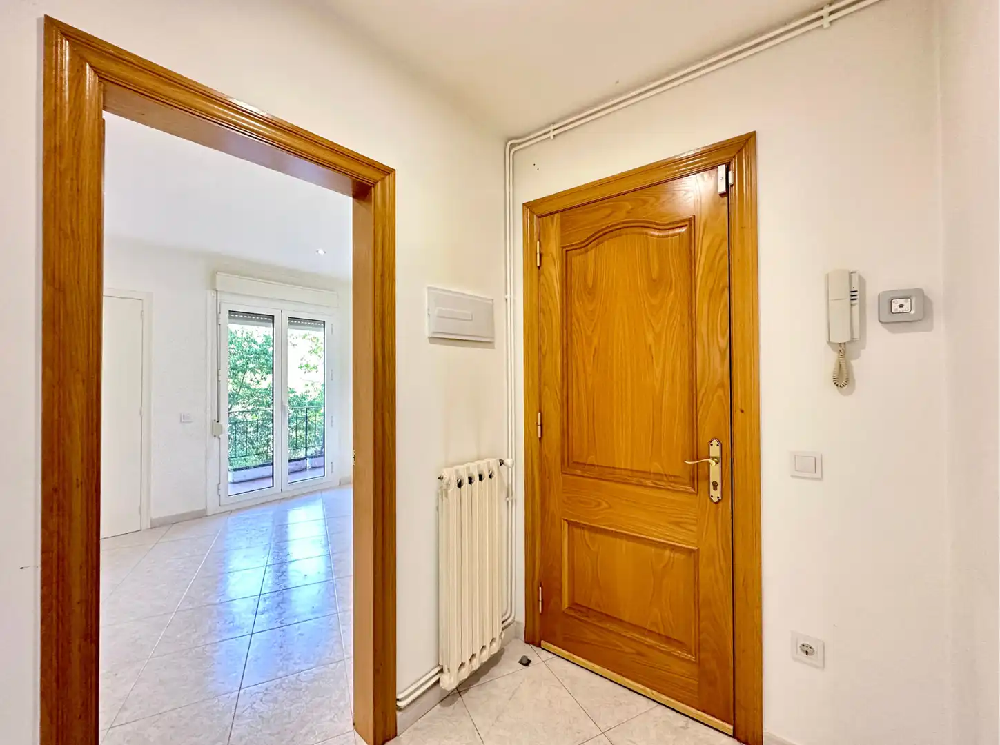 Wohnung zum Verkauf in Torelló mit Heizung, Terrasse und Ofen