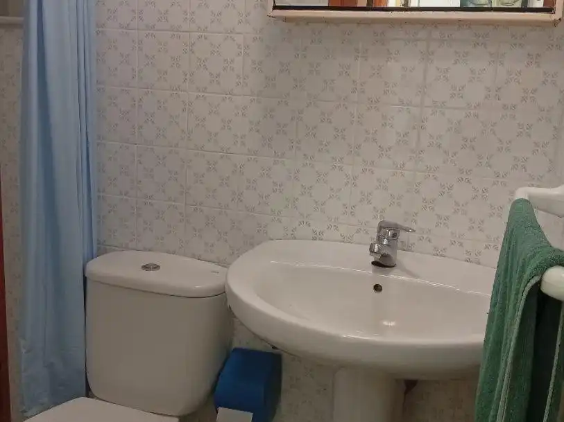 Baño de Piso en venta en Tavernes de la Valldigna con Terraza, Amueblado y Balcón