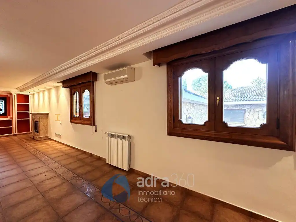 Houses for sale in Lardero  with Air Conditioner, Heating and Private garden