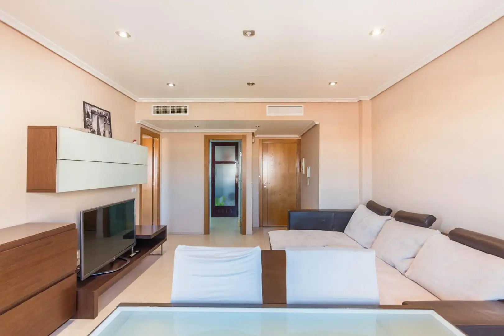 Living room of Flat for rent in Murcia  with Air Conditioner, Furnished and Balcony