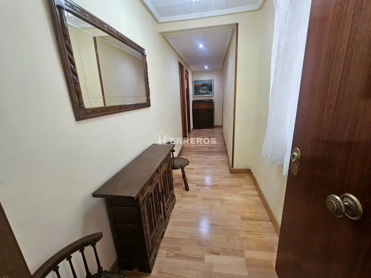 Flat for sale in  Logroño  with Heating, Parquet flooring and Furnished