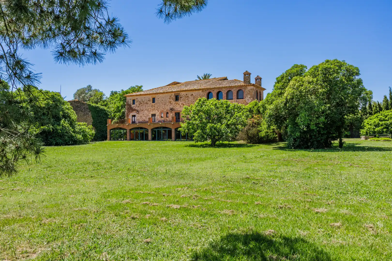 Garden of Country homes for sale in Parlavà  with Air Conditioner, Private garden and Terrace