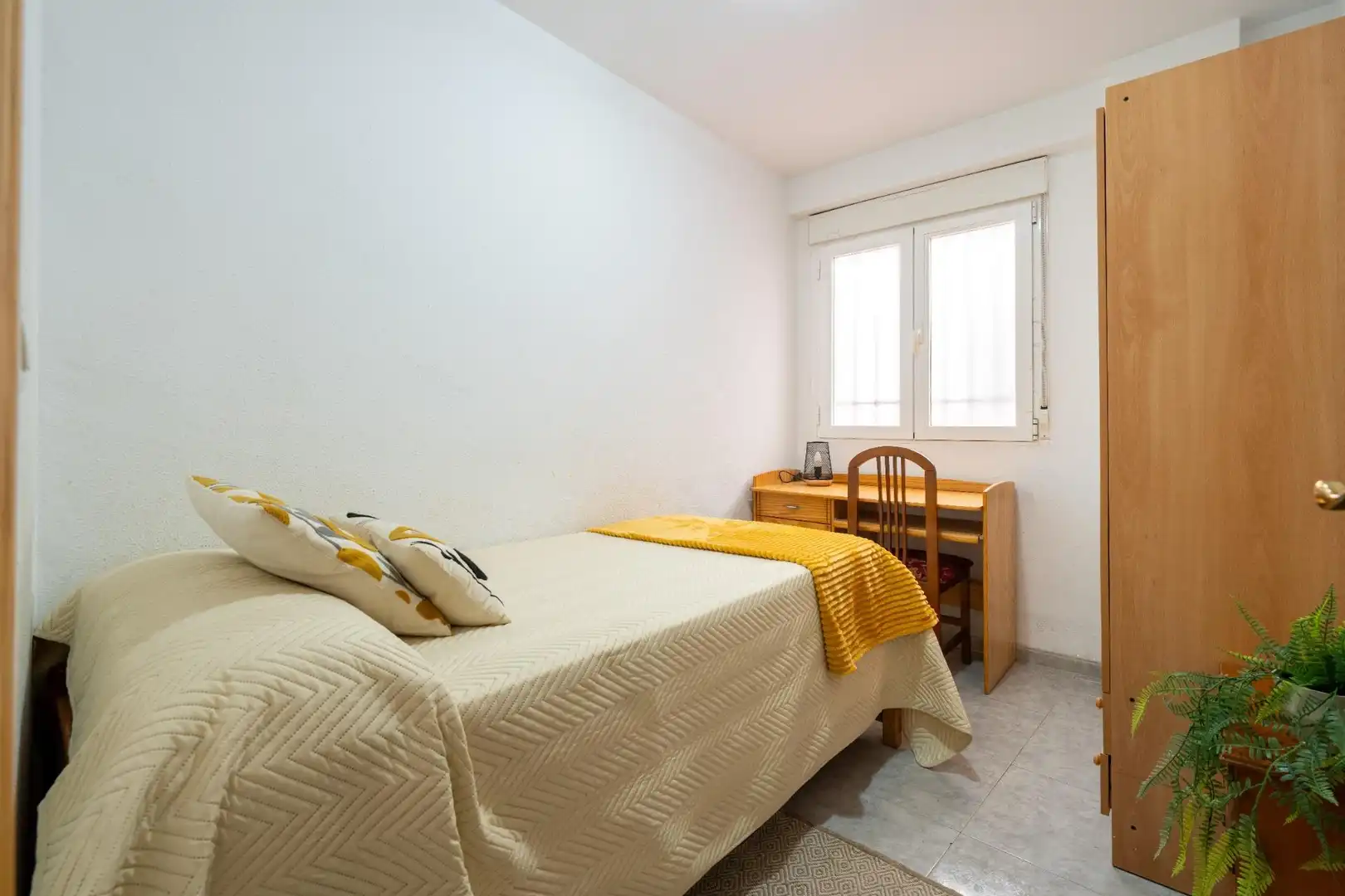 Habitación de Piso en venta en Almería