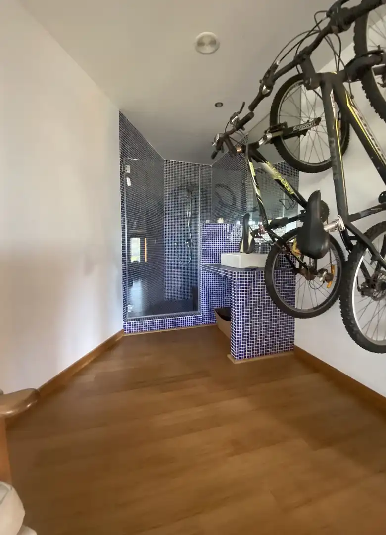 Bany de Casa o xalet de lloguer en Marbella amb Aire condicionat, Jardí privat i Terrassa