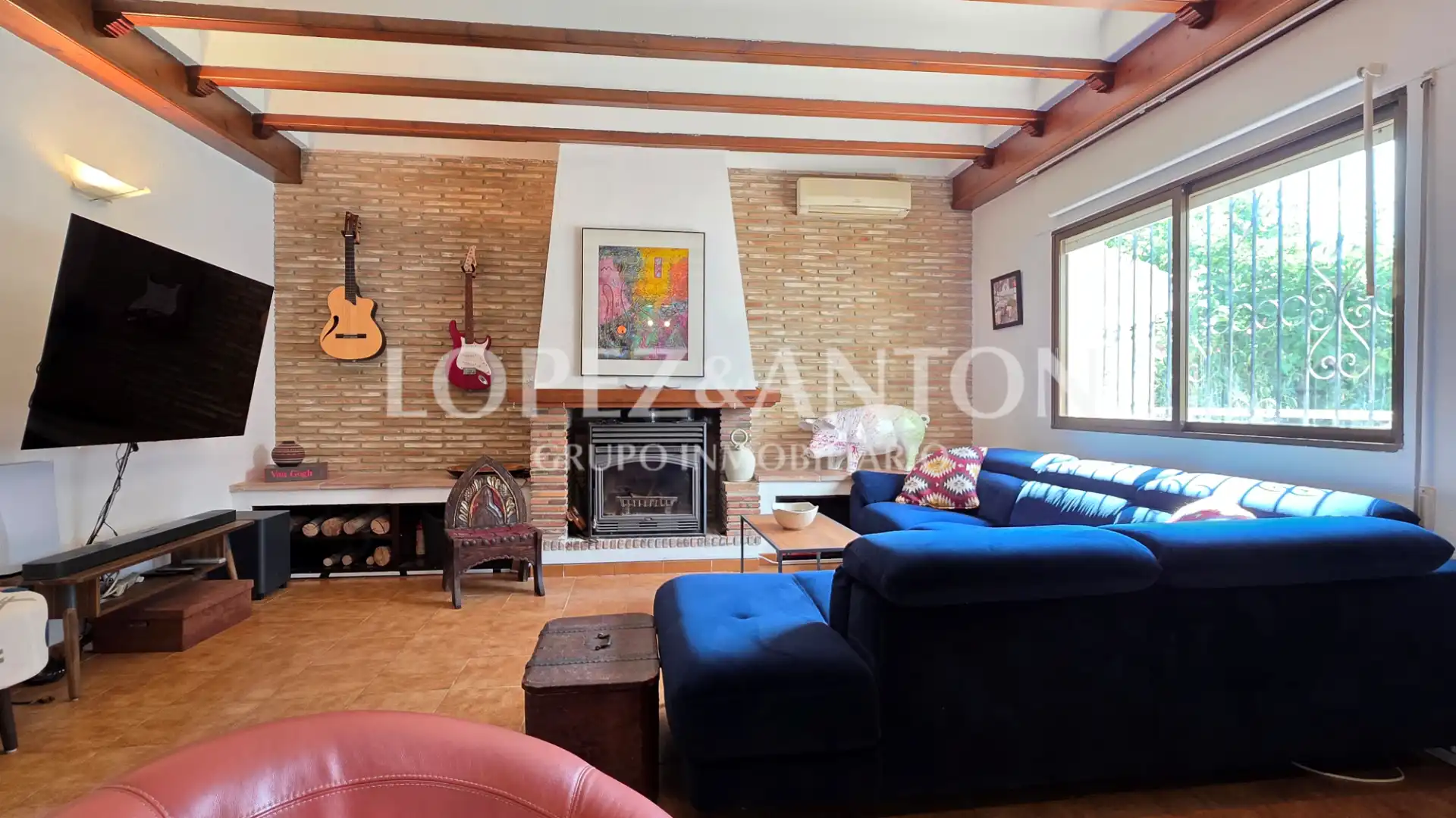 Sala de estar de Casa o chalet en venta en Paterna con Aire acondicionado, Jardín privado y Terraza