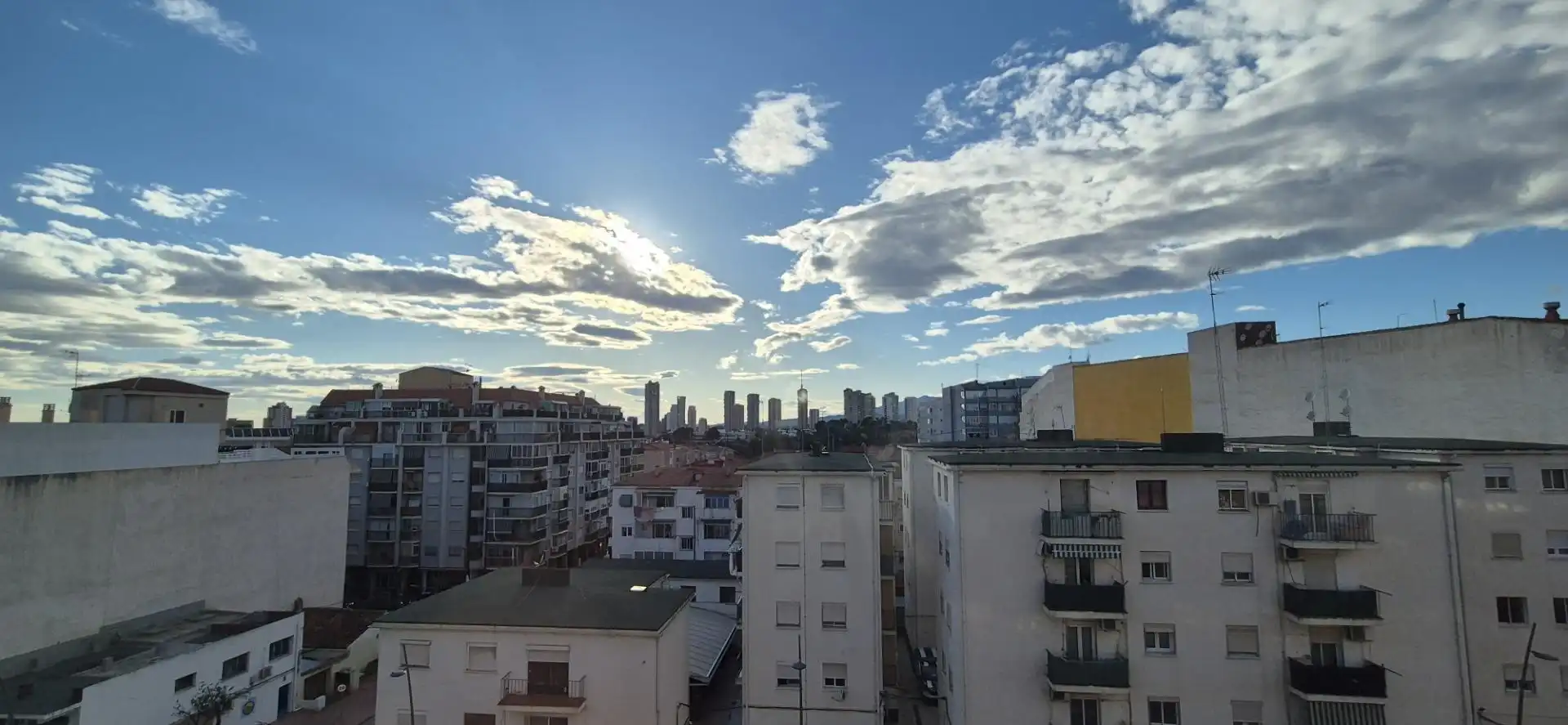 Vista exterior de Piso en venta en Benidorm con Aire acondicionado y Calefacción