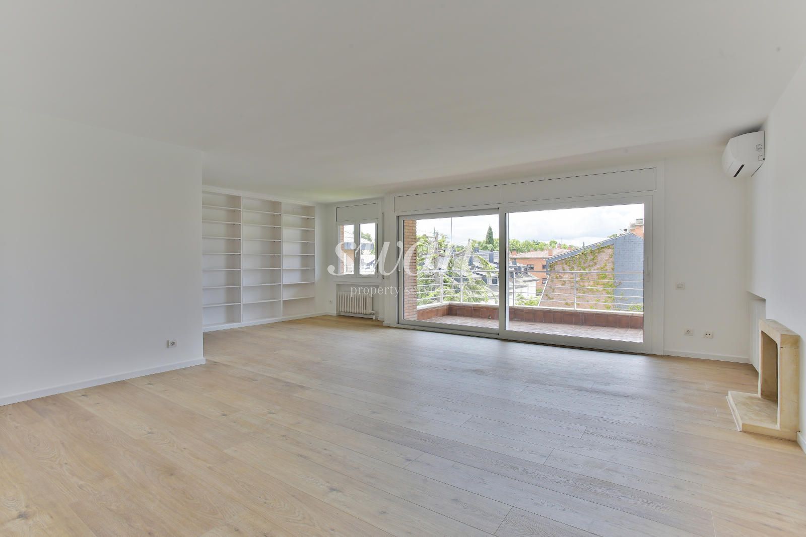 Sala d'estar de Pis de lloguer en Sant Cugat del Vallès amb Aire condicionat, Calefacció i Terrassa