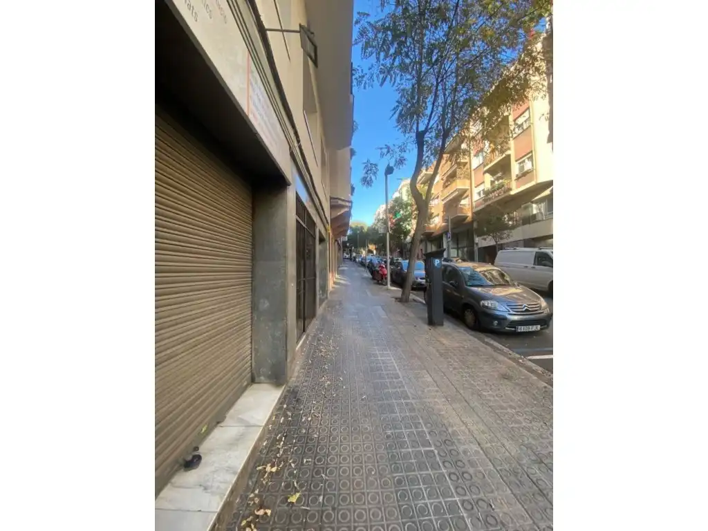 Vista exterior de Traster en venda en Manresa