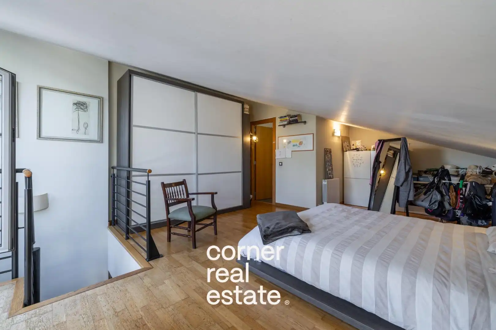 Vista exterior de Àtic en venda en Sant Cugat del Vallès amb Calefacció, Parquet i Terrassa