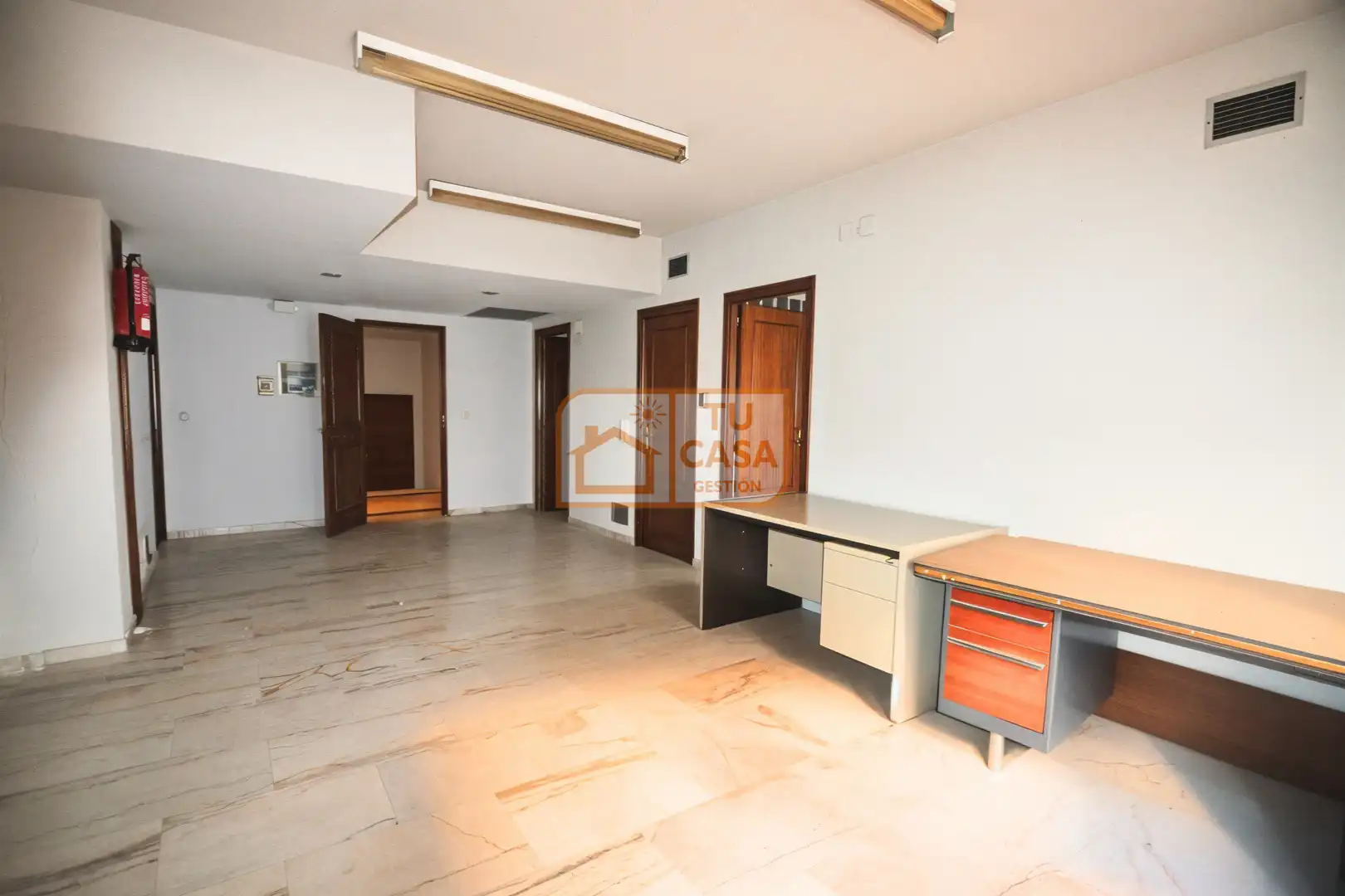 Local en venta en Cáceres Capital con Aire acondicionado, Calefacción y Terraza