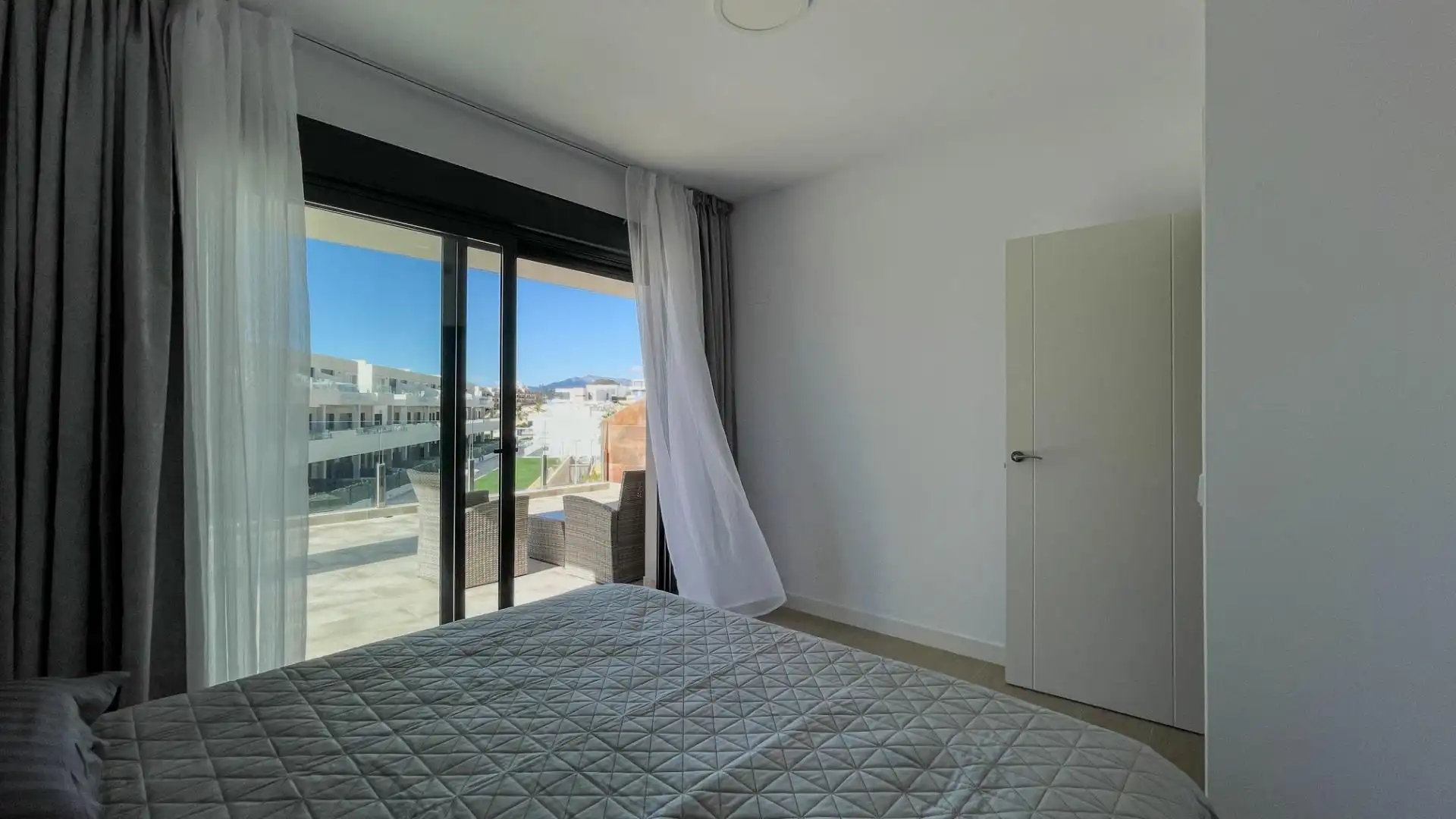 Habitación de Dúplex en venta en Finestrat con Aire acondicionado, Terraza y Amueblado