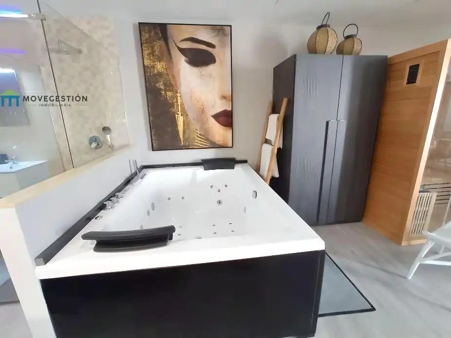 Bathroom of Ground floor for sale in Ubrique  with Air Conditioner, Furnished and Balcony