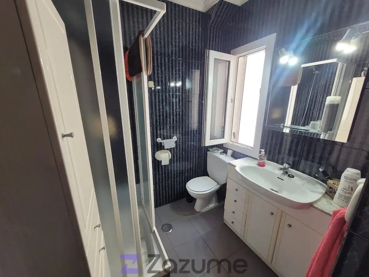 Bathroom of Flat for rent in Segovia  with Heating, Parquet flooring and Furnished