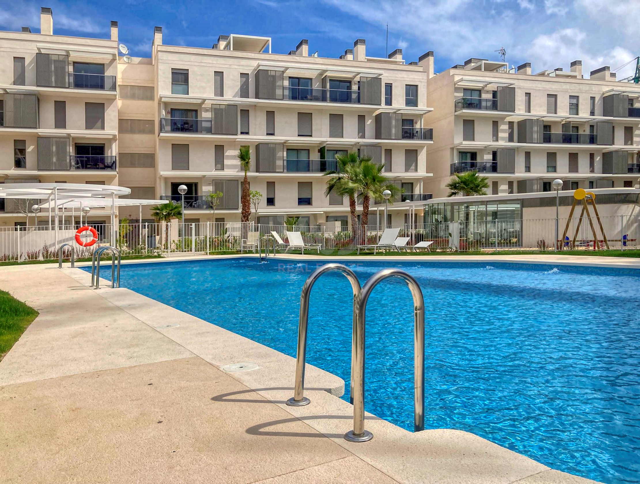 Swimming pool of Attic to rent in Dénia  with Air Conditioner, Terrace and Swimming Pool