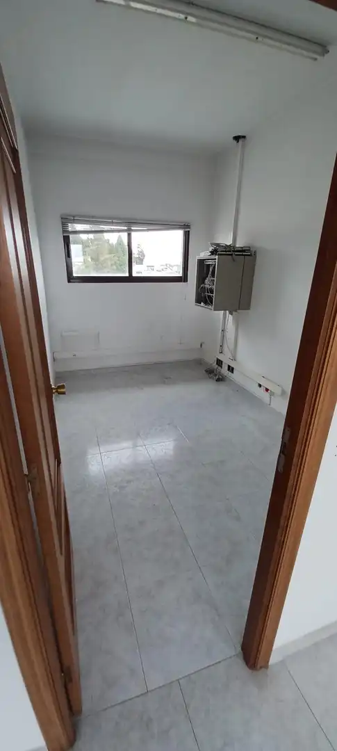 Oficina de alquiler en Santiago de Compostela  con Calefacción