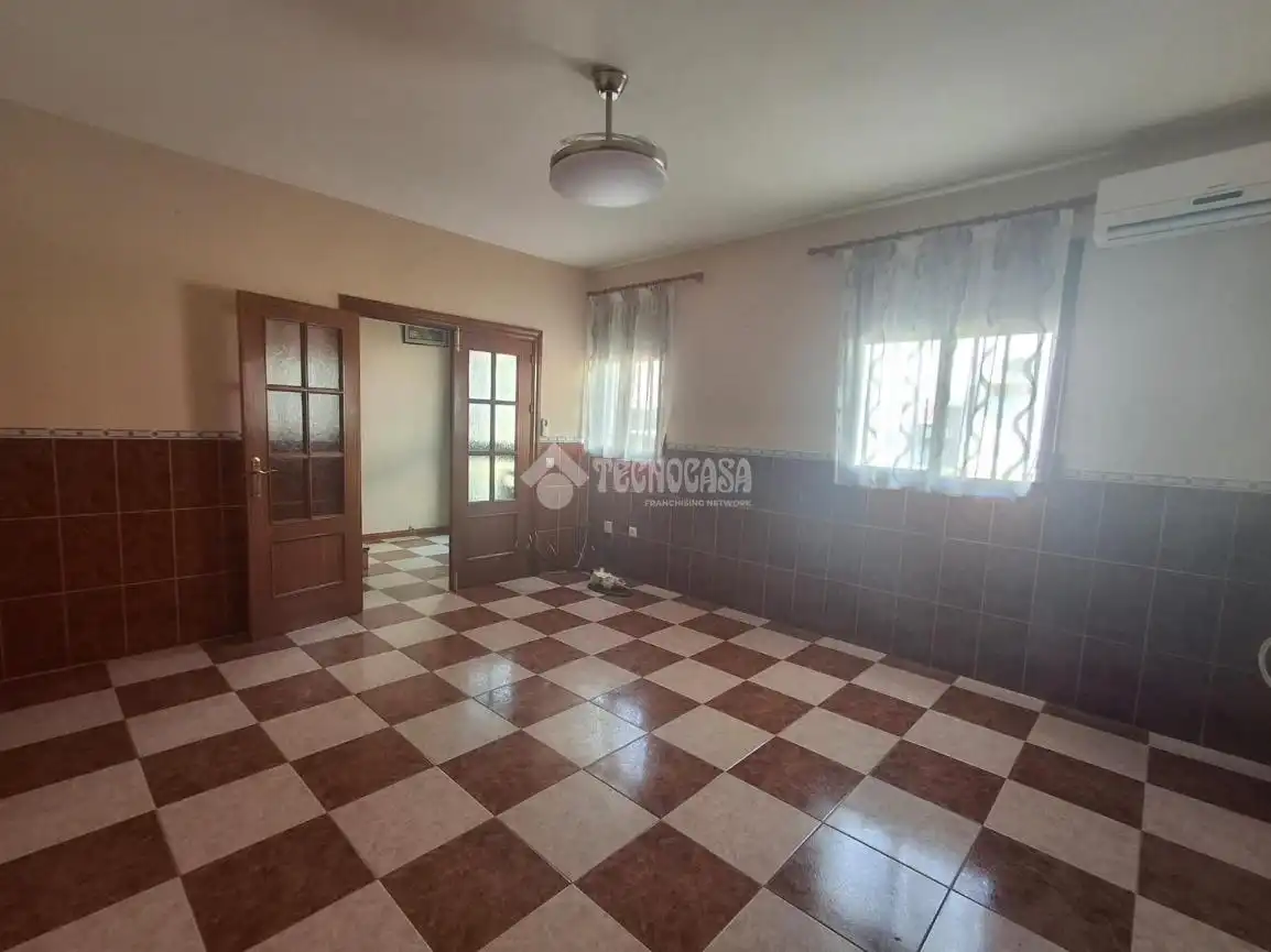 Habitación de Casa adosada en venta en Vilches con Aire acondicionado