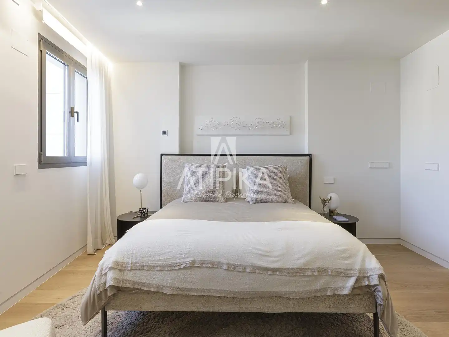 Schlafzimmer von Dachboden zum Verkauf in Barcelona mit Klimaanlage, Heizung und Terrasse