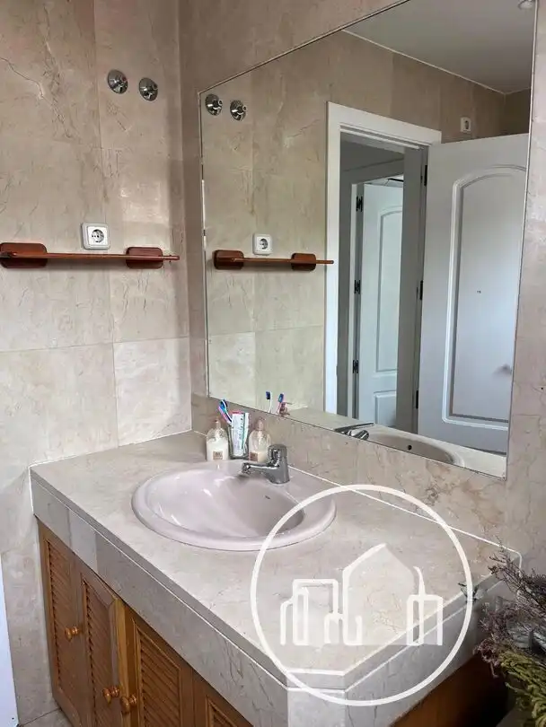 Bathroom of Flat for rent in La Moraleja  with Air Conditioner, Heating and Private garden