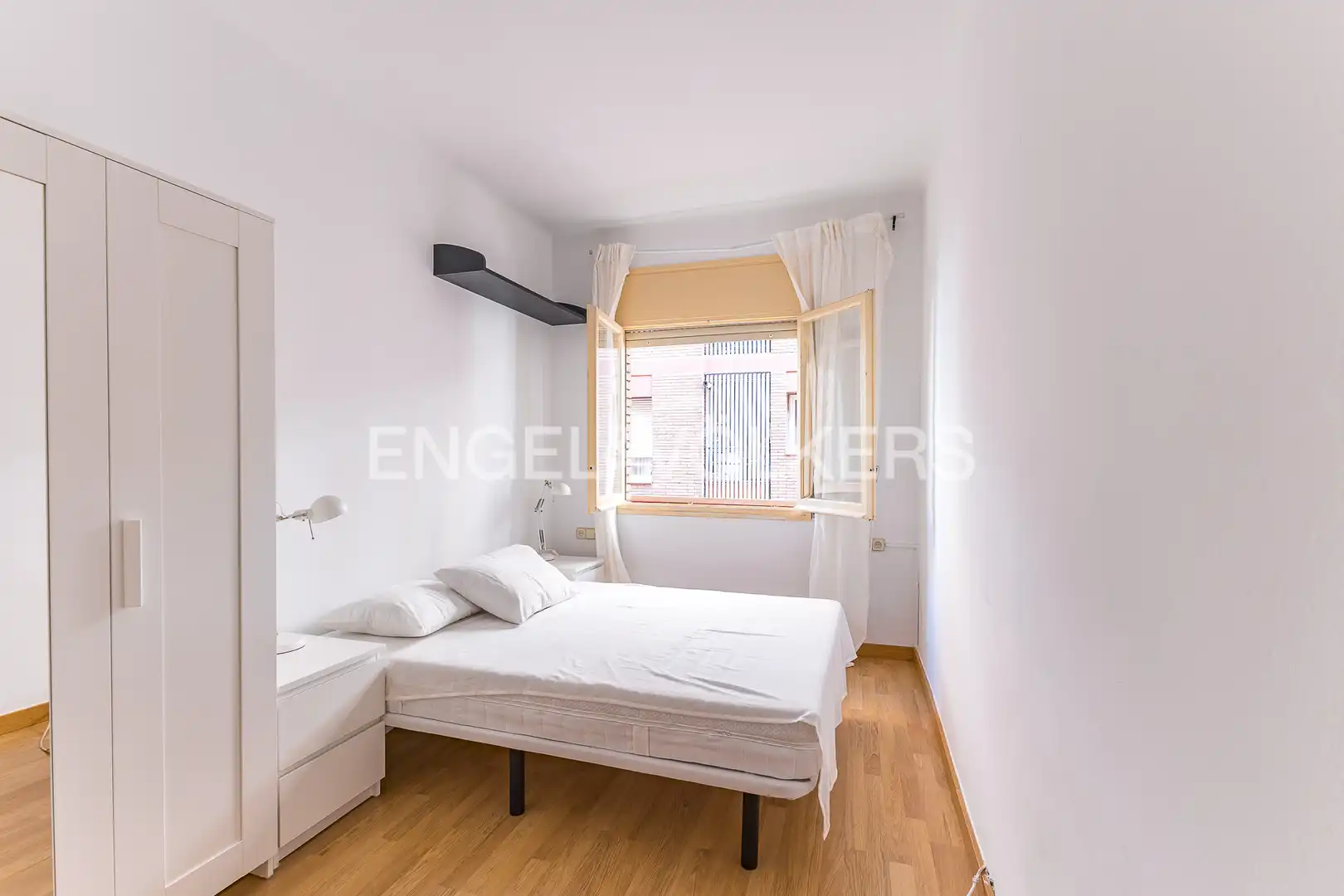 Bedroom of Flat for rent in Barcelona  with Heating, Furnished and Balcony