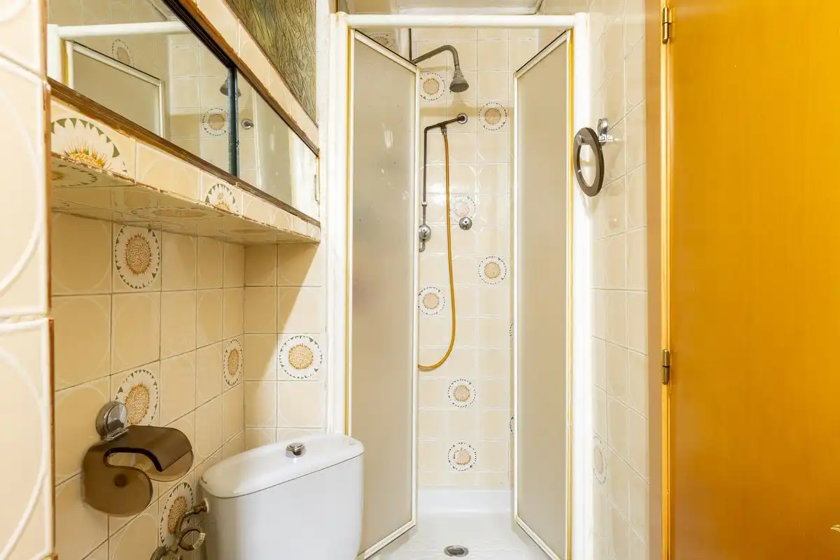 Baño de Piso en venta en Valencia con Aire acondicionado y Calefacción