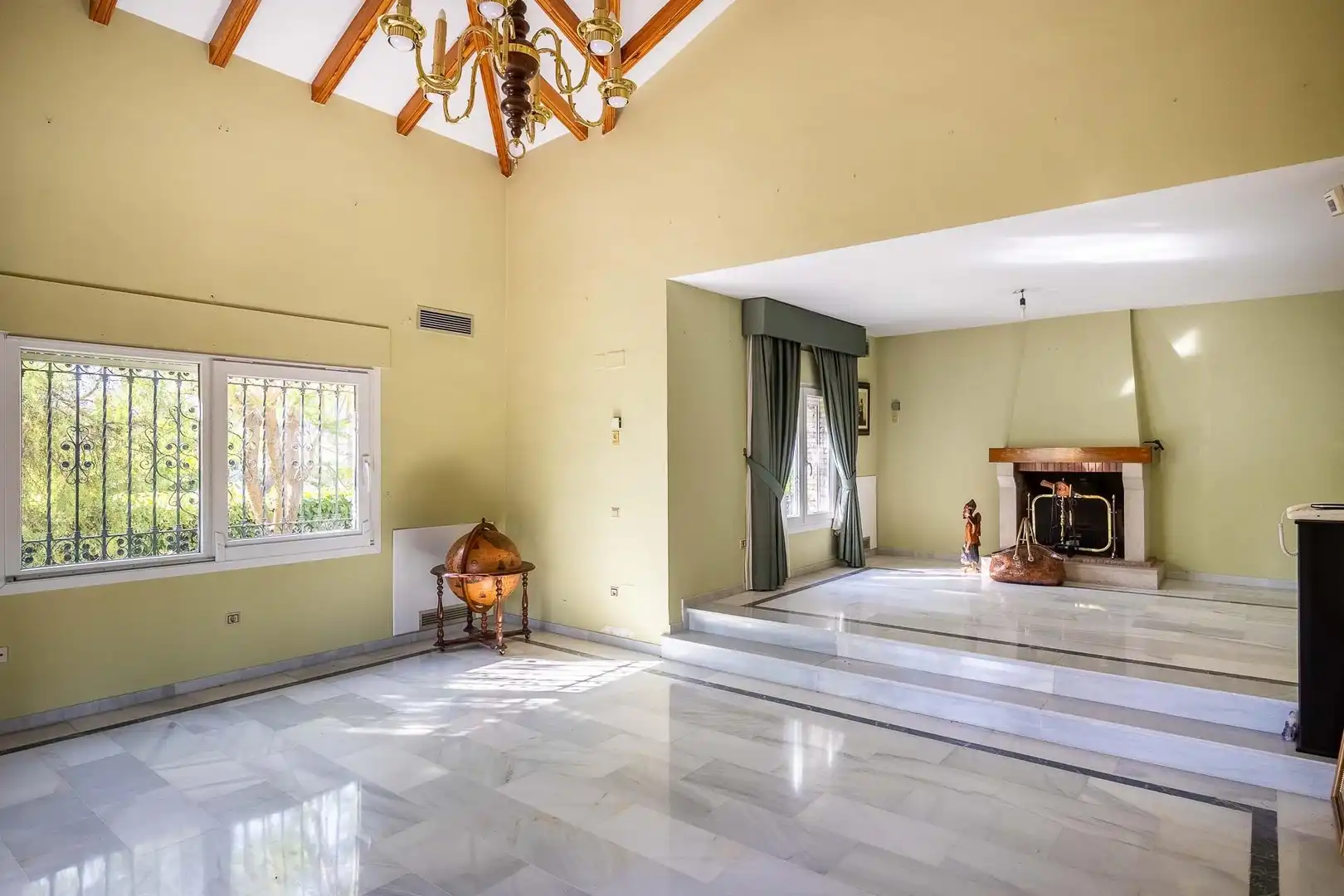 Casa o chalet en venta en Gelves con Jardín privado y Piscina comunitaria