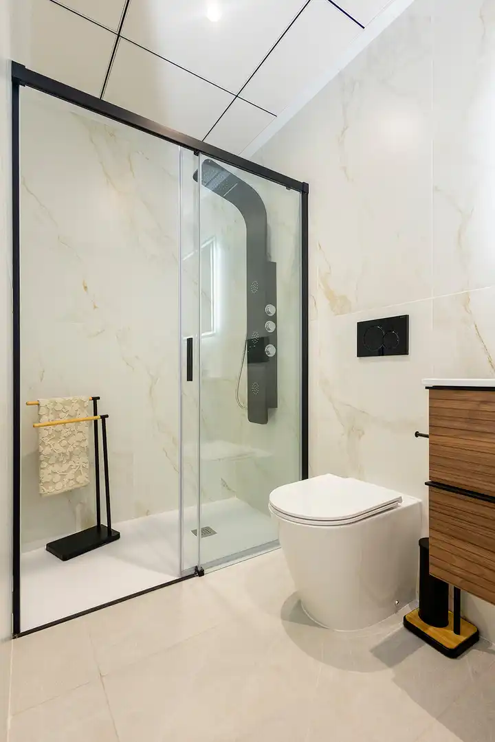 Baño de Casa adosada en venta en Orihuela con Calefacción y Terraza