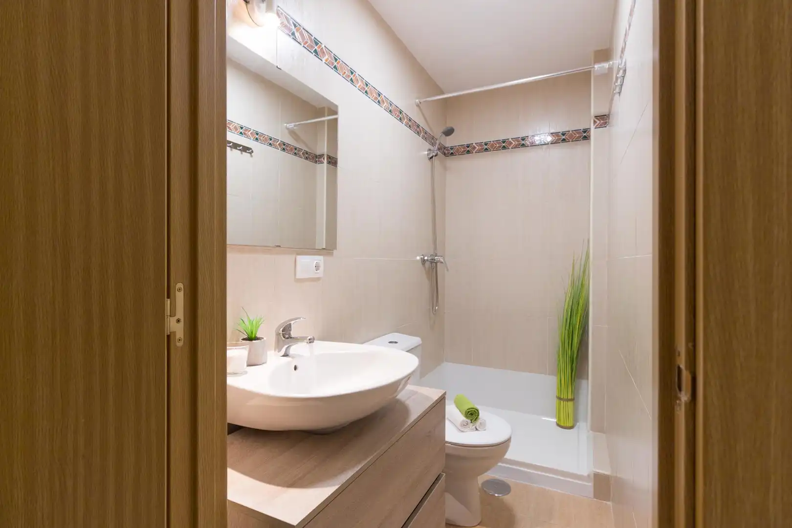 Bathroom of Flat for sale in Coria del Río  with Air Conditioner, Heating and Terrace