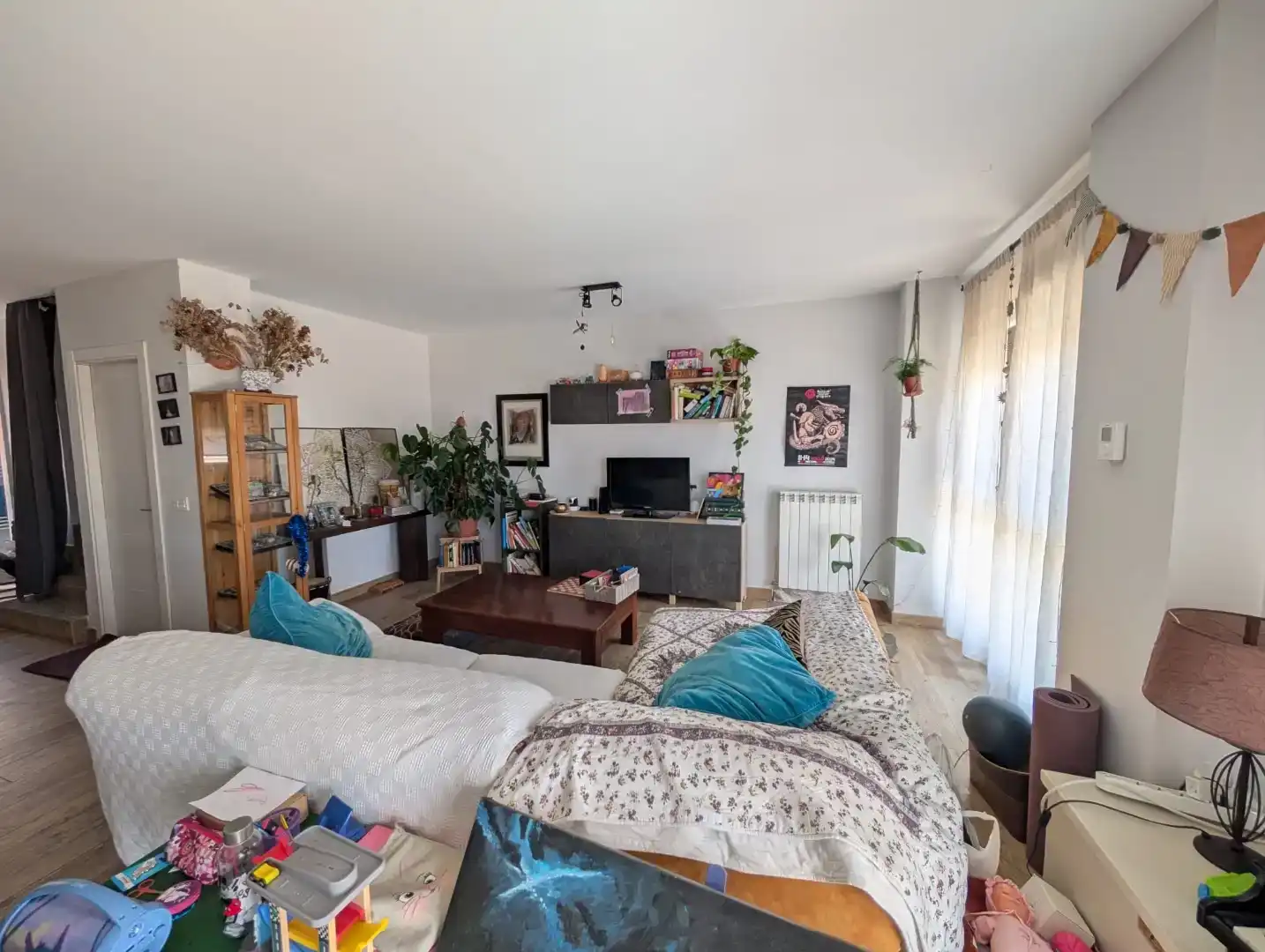 Sala de estar de Casa adosada en venta en Moraleja del Vino, Zamora